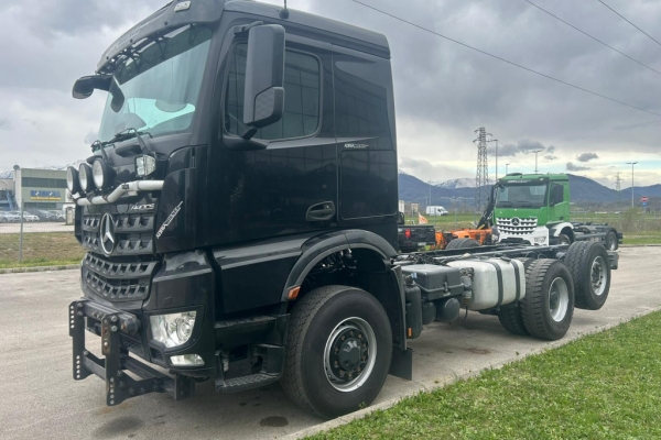 Mercedes 2642 6x4*4  - Gallery